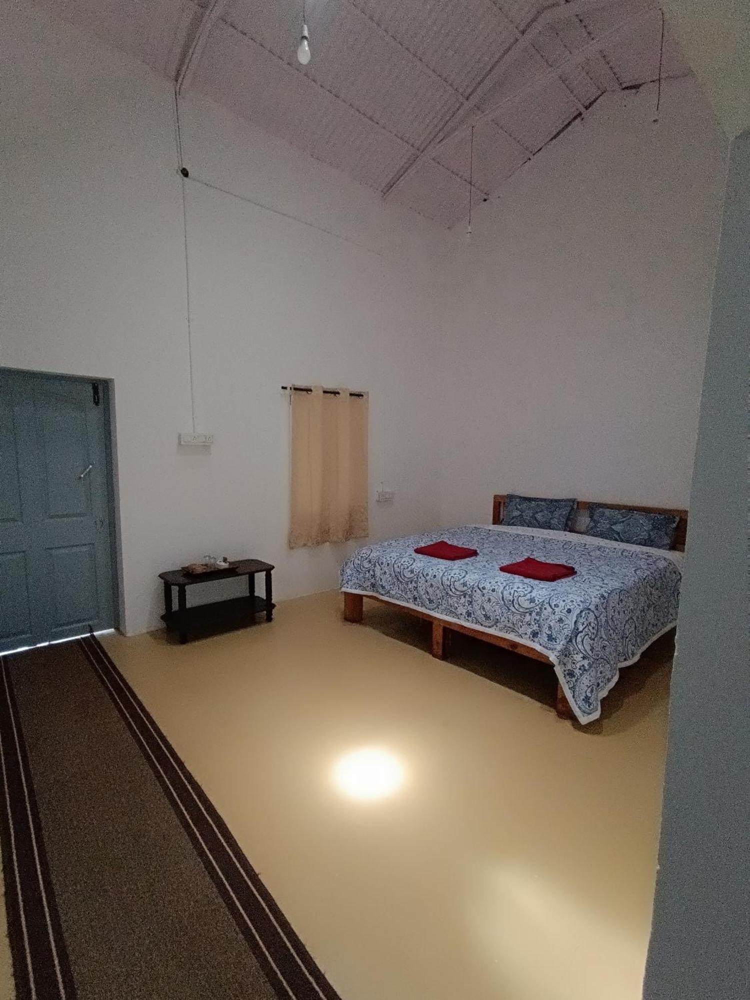 Moksha Infinity Valley Kotagiri Phòng bức ảnh